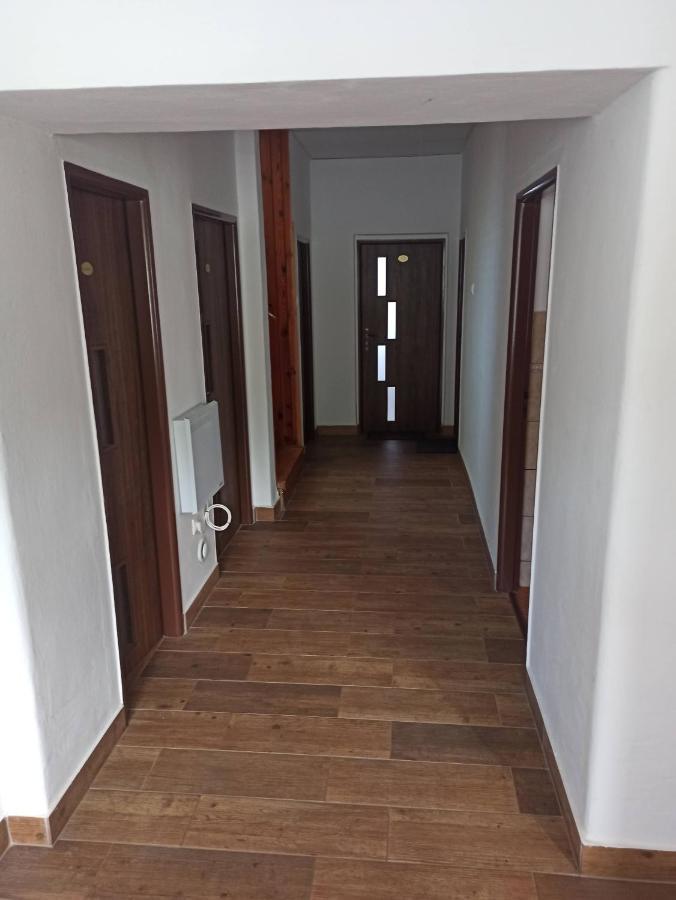 Apartmanovy Dom Stummerova Topoľčany Exteriör bild